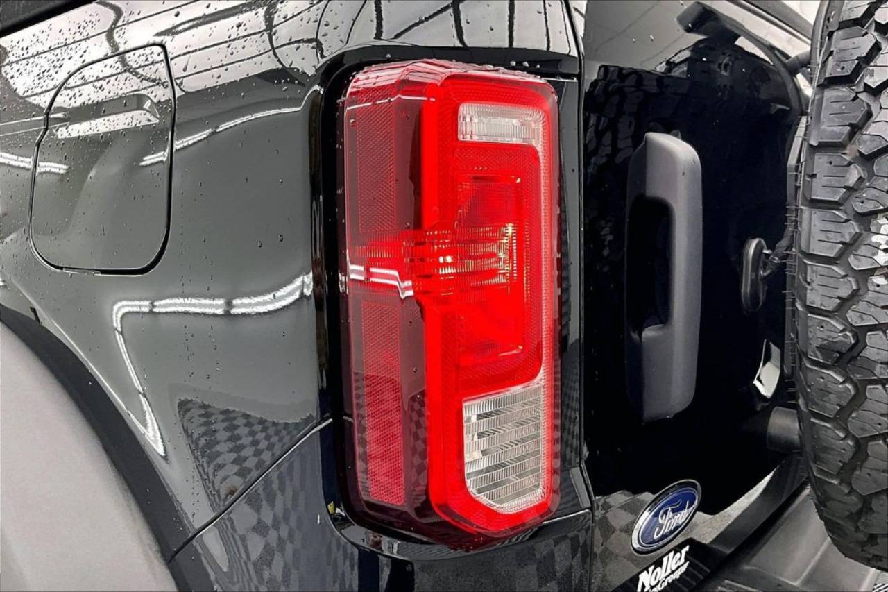 2024 Ford Bronco 4-Door Black Diamond - Photo 30