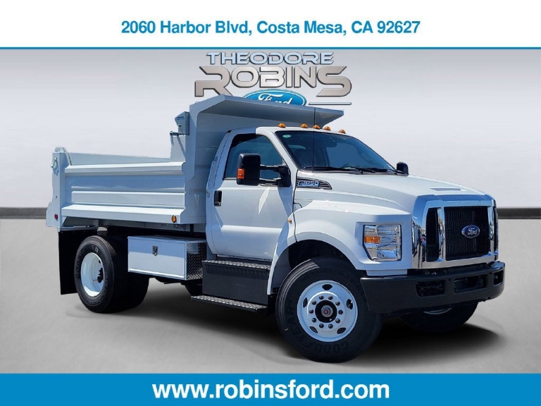 2027 Ford F-650SD Base