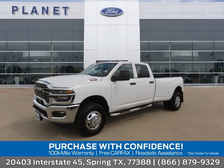 2026 RAM 3500 Tradesman 4X4 Crew Cab 8' Box