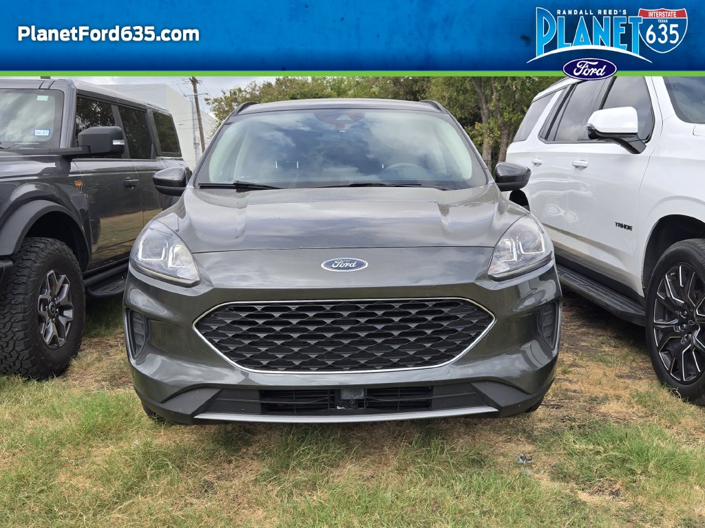 Used 2020 Ford Escape SE with VIN 1FMCU0G63LUC68593 for sale in Garland, TX