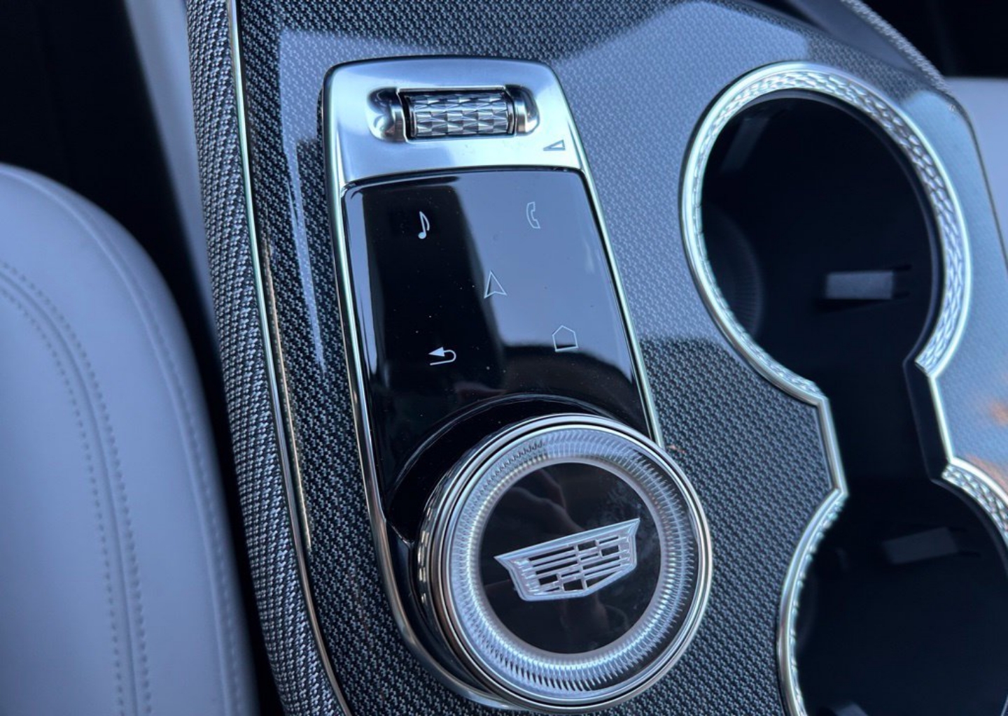 2025 Cadillac OPTIQ Luxury 1 - Photo 113