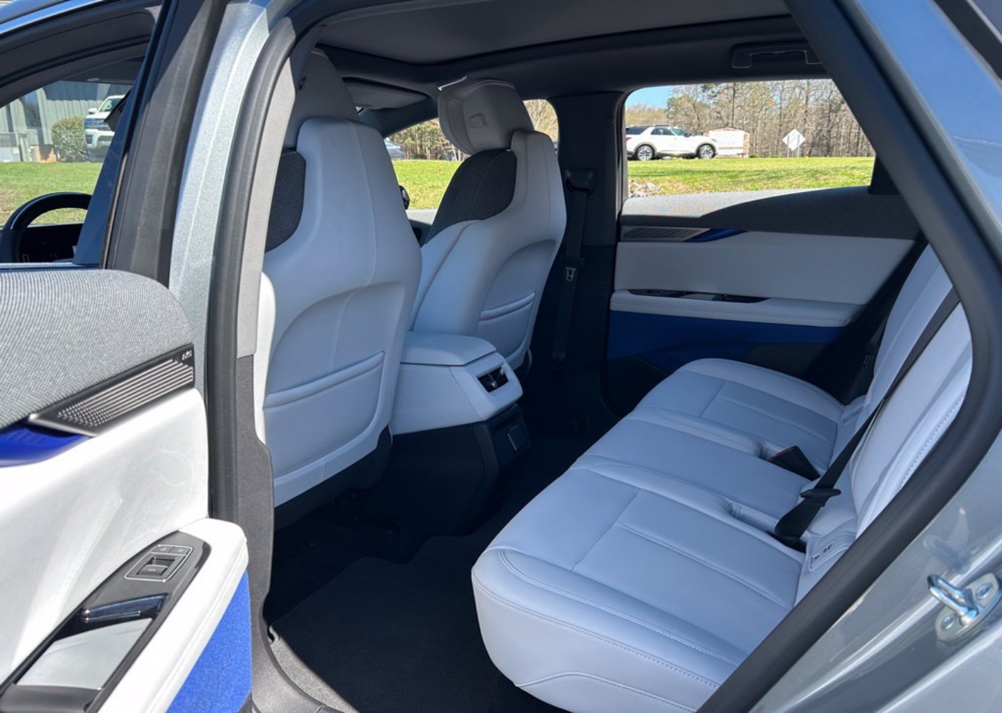 2025 Cadillac OPTIQ Luxury 1 - Photo 121