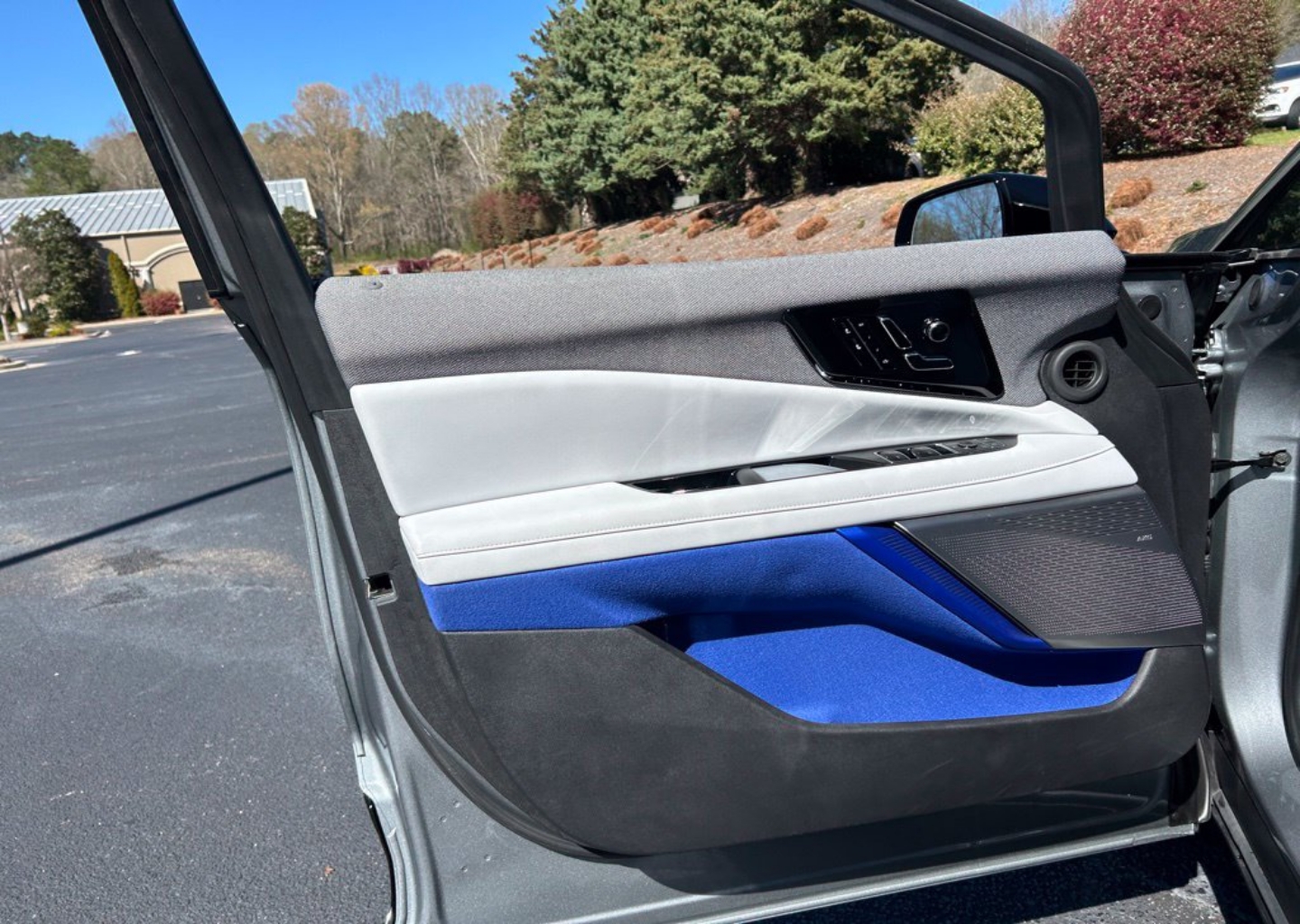 2025 Cadillac OPTIQ Luxury 1 - Photo 136