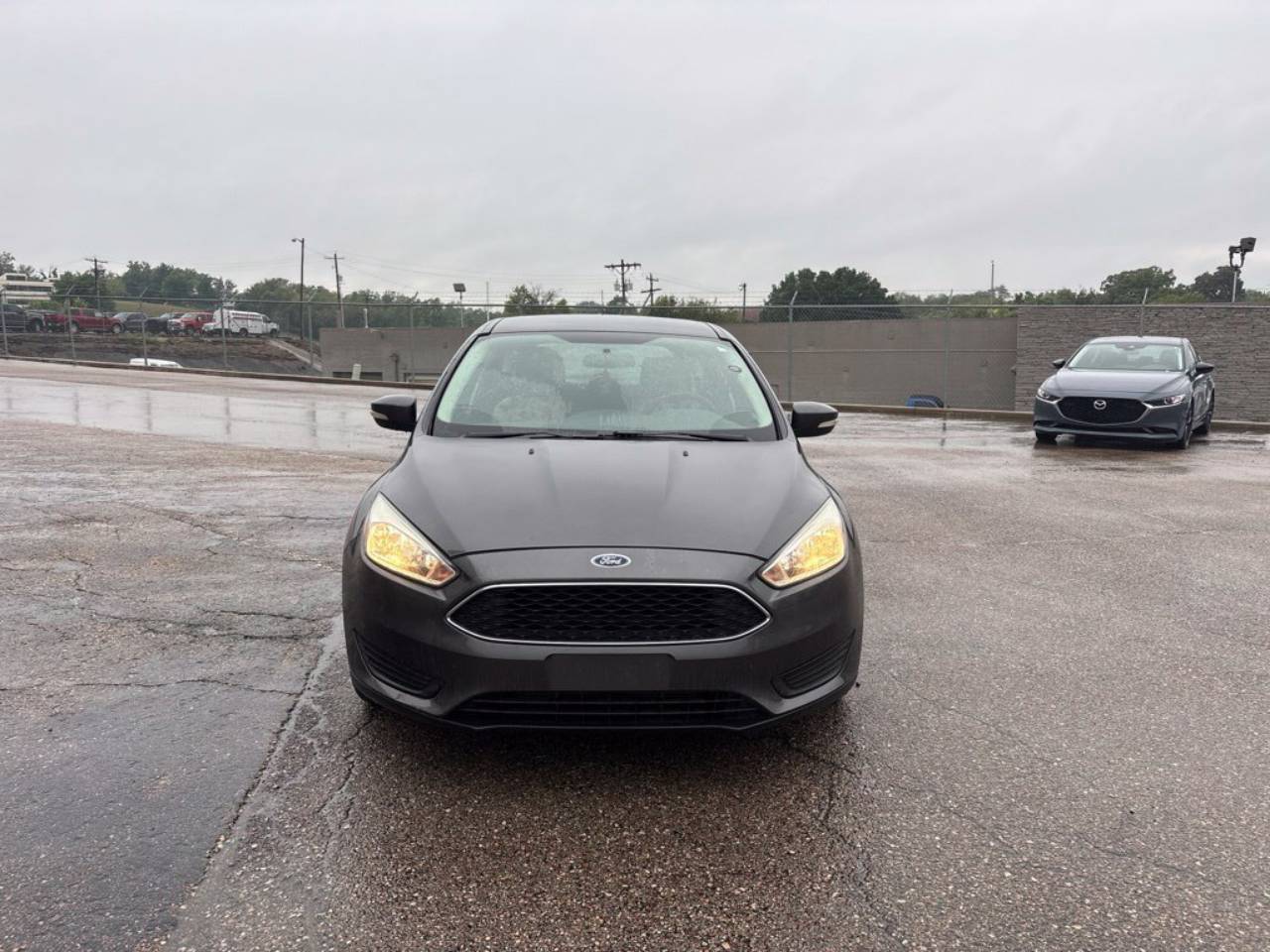 Used 2016 Ford Focus SE with VIN 1FADP3K2XGL361408 for sale in Kansas City