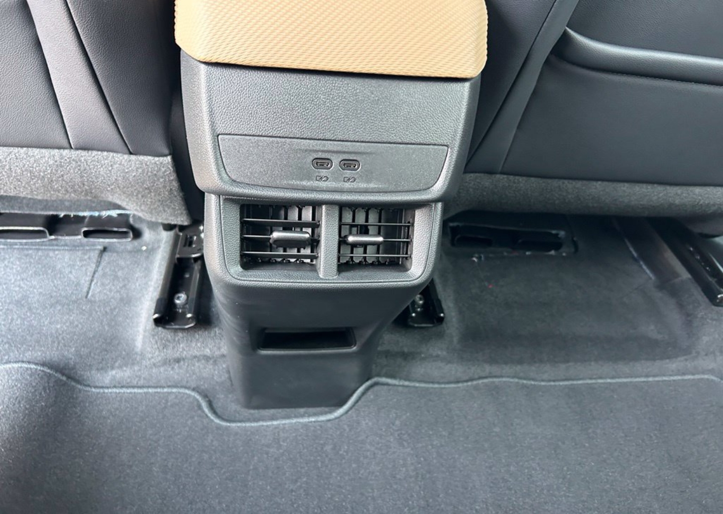 2027 Chevrolet Equinox ACTIV - Photo 98