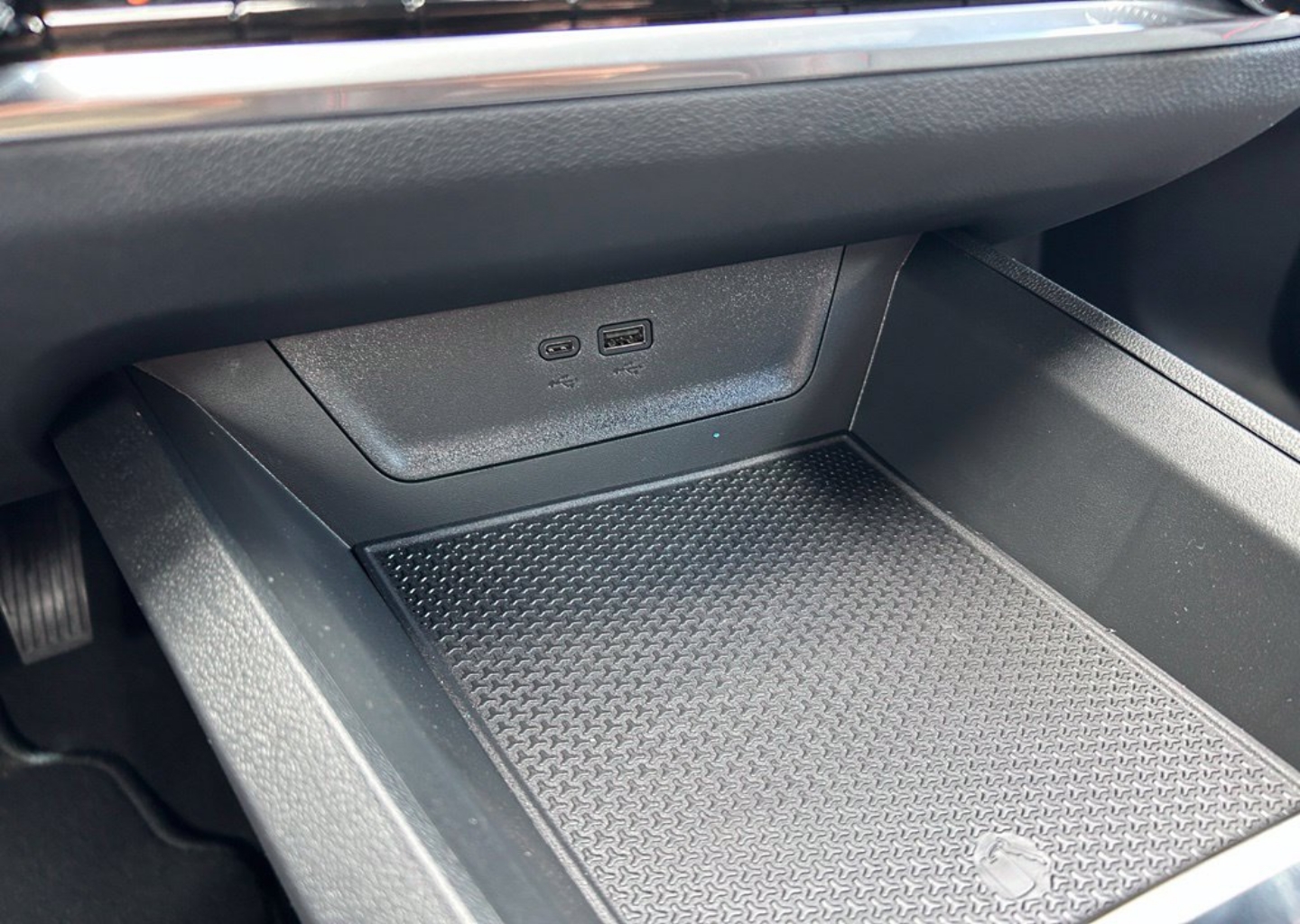 2027 Chevrolet Equinox RS - Photo 93