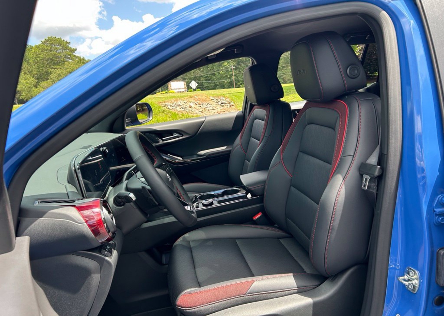 2027 Chevrolet Equinox RS - Photo 98