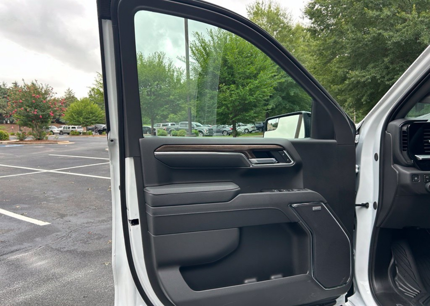 2026 Chevrolet Silverado 1500 LT Trail Boss - Photo 136