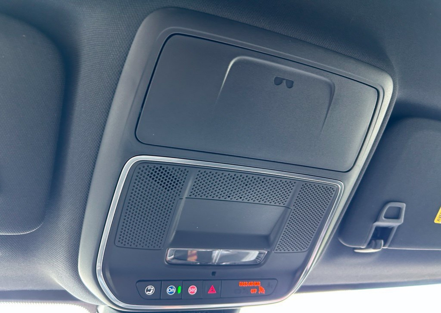 2027 Chevrolet Equinox RS - Photo 120