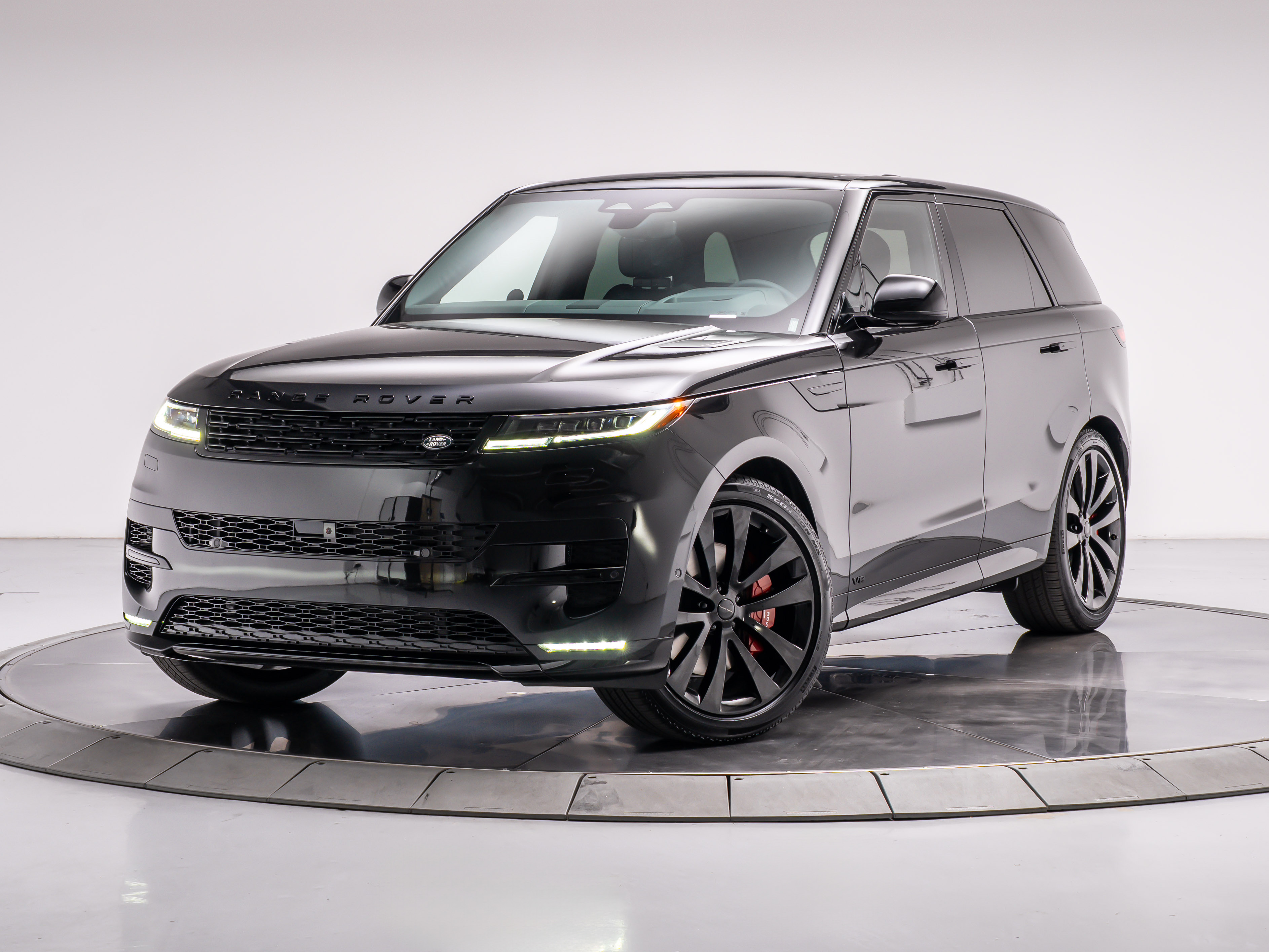 New 2027 Land Rover Range Rover Sport Dynamic SE