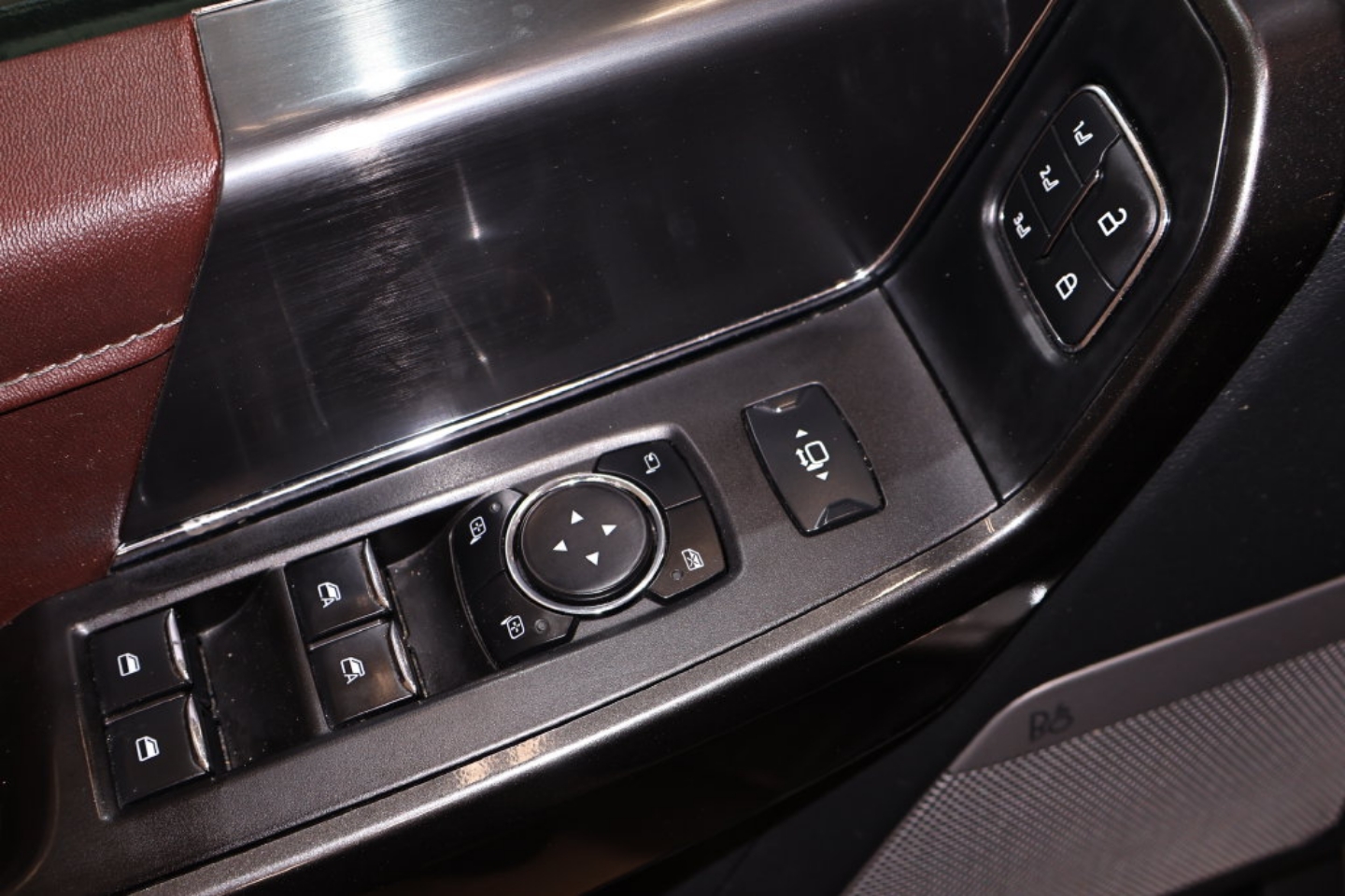2021 Ford F-150 Lariat - Photo 12