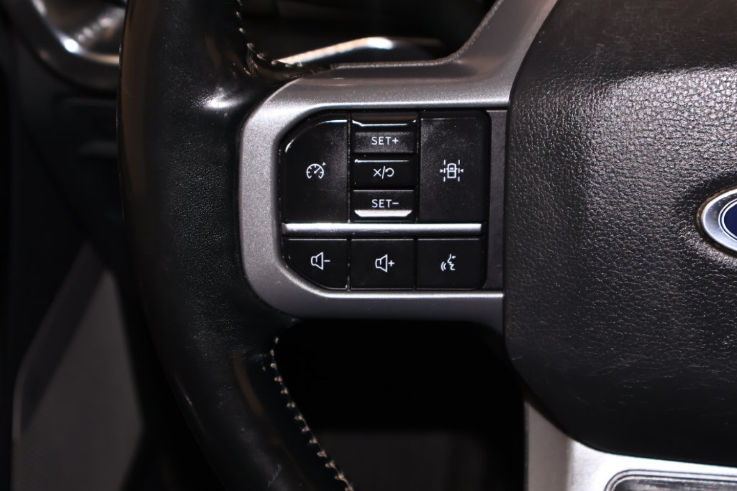 2021 Ford F-150 Lariat - Photo 24