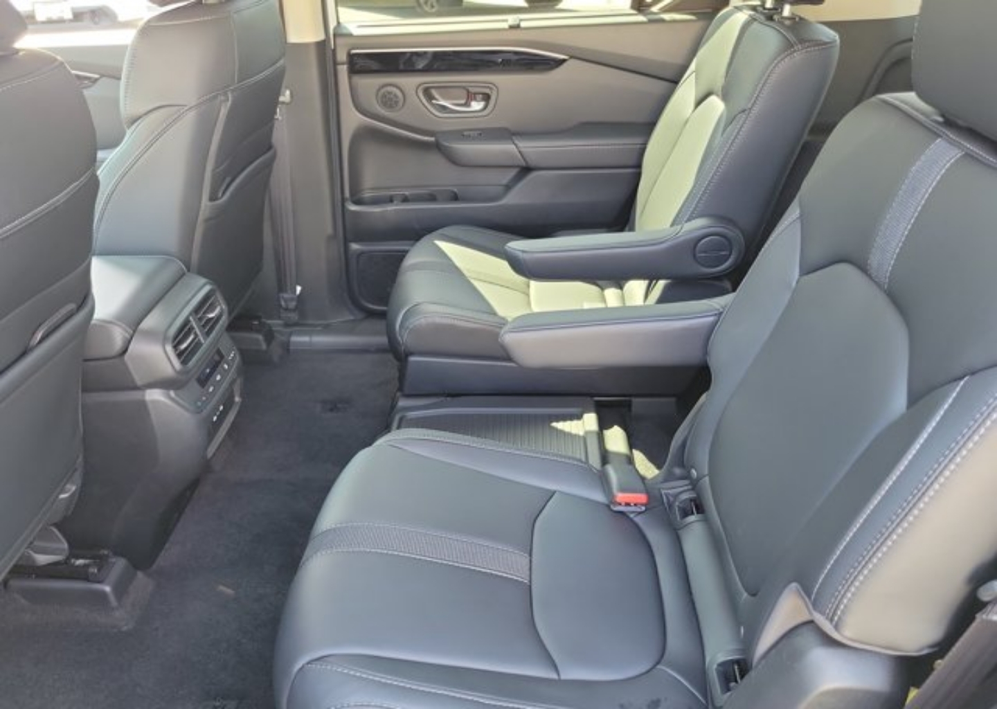 2024 Honda Pilot EX-L - Photo 13