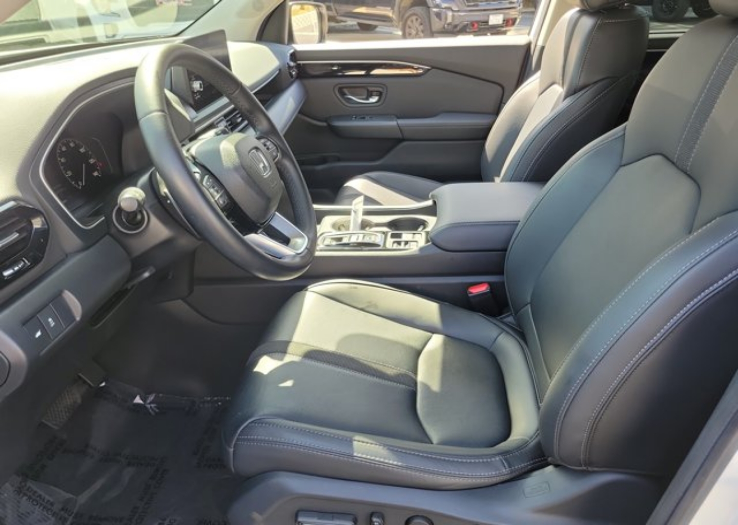2024 Honda Pilot EX-L - Photo 17