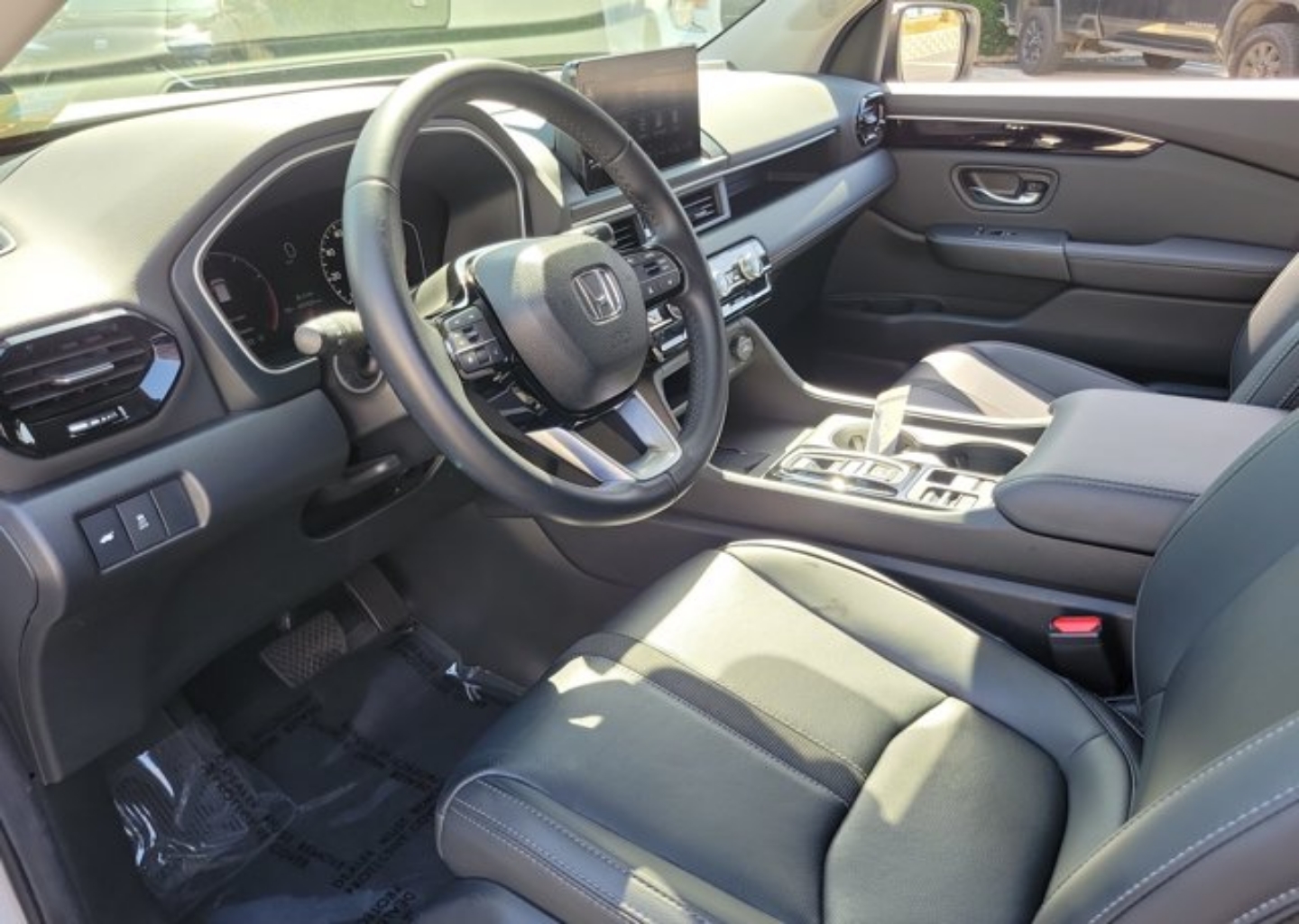 2024 Honda Pilot EX-L - Photo 18