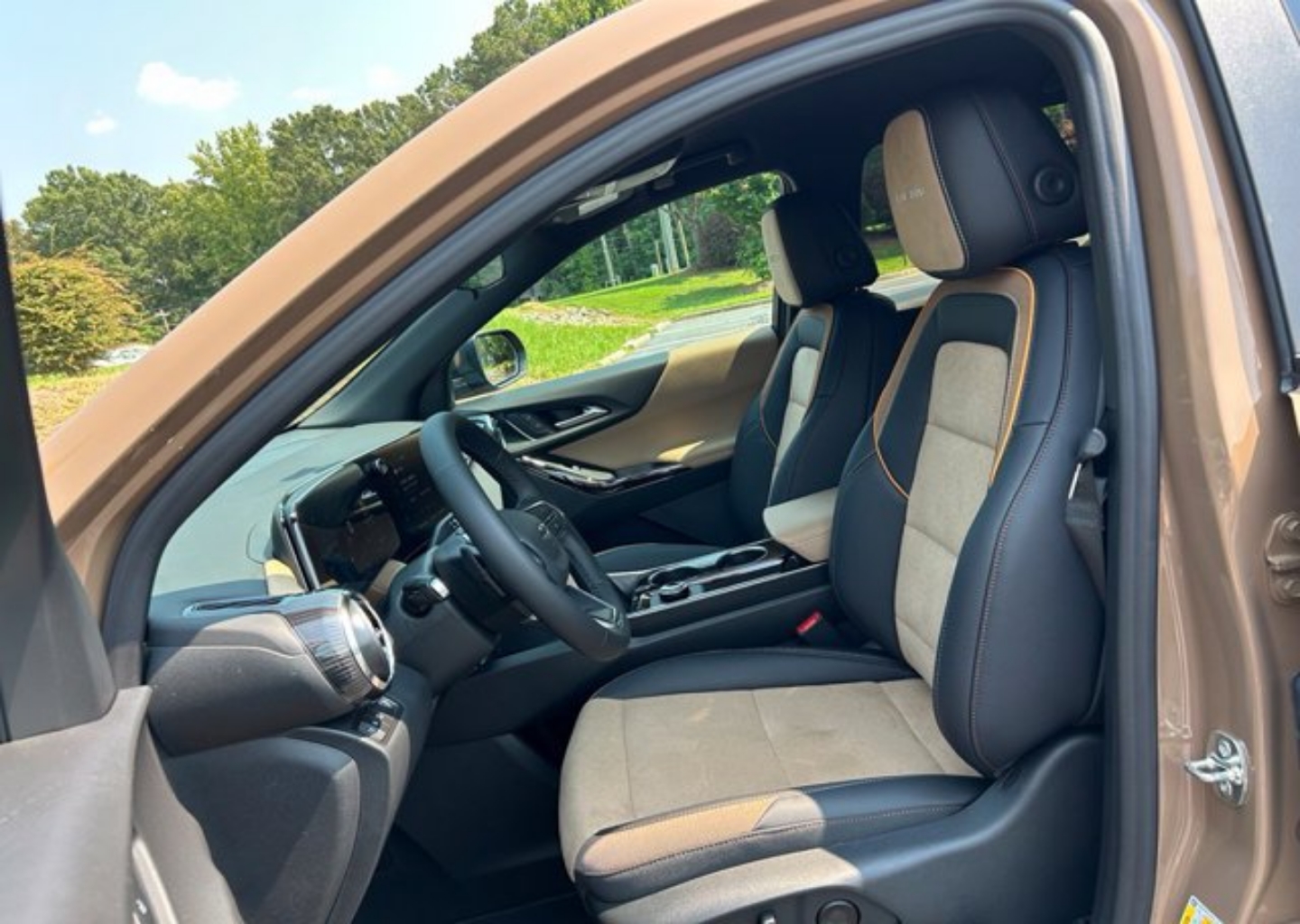 2027 Chevrolet Equinox ACTIV - Photo 35