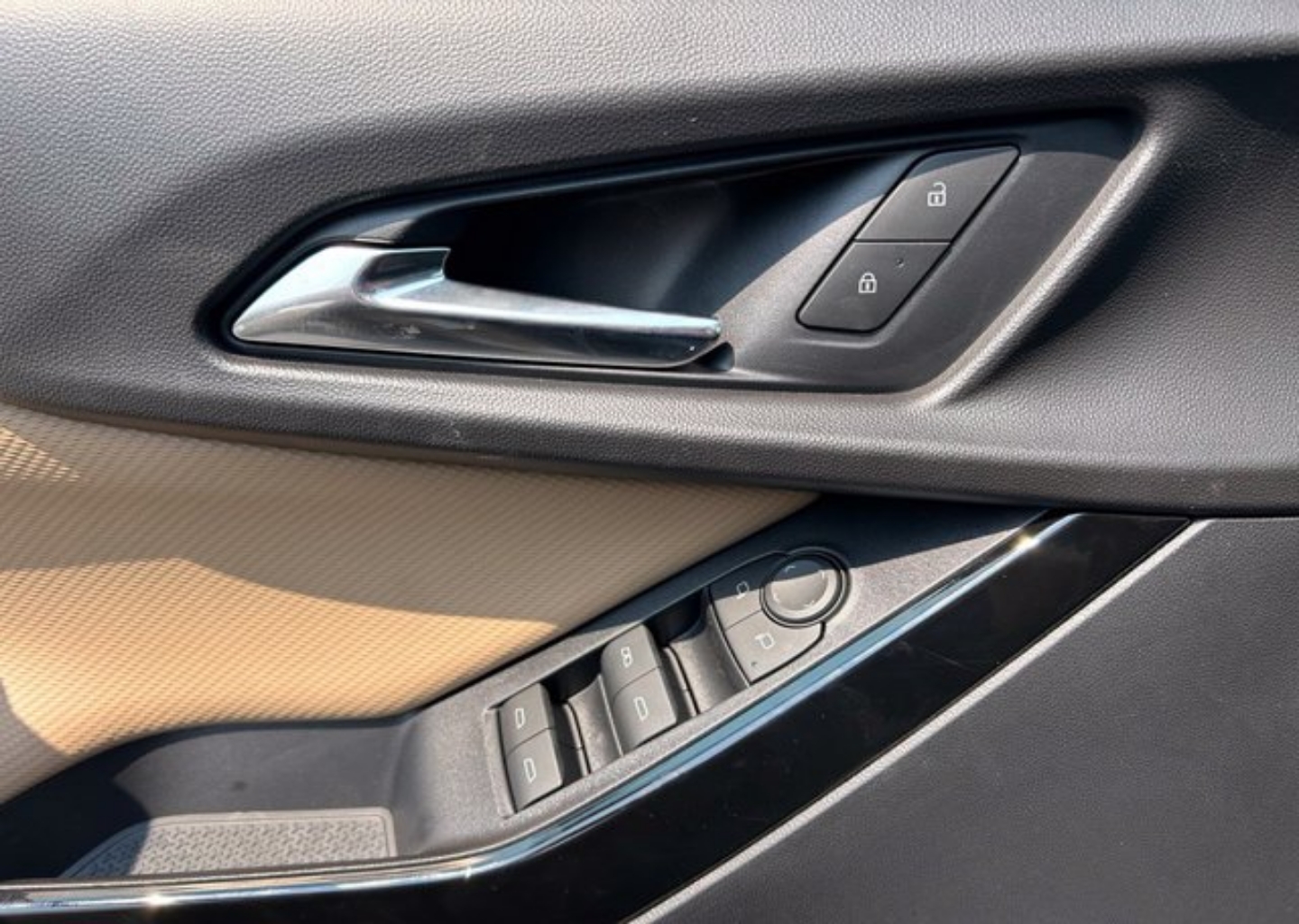 2027 Chevrolet Equinox ACTIV - Photo 52
