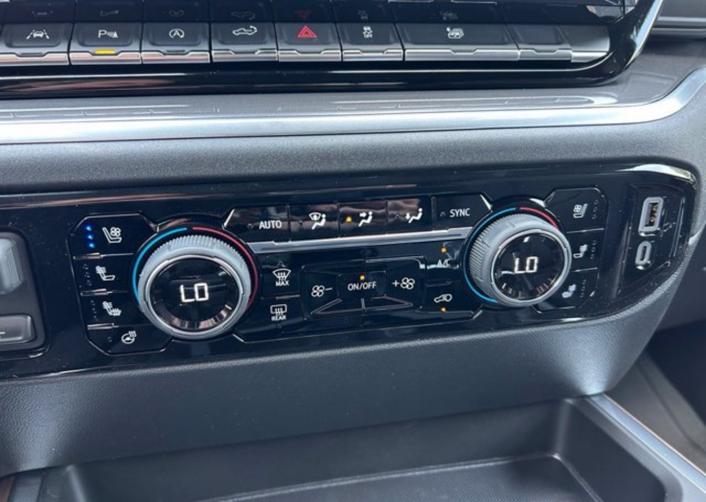 2026 Chevrolet Silverado 1500 High Country - Photo 42