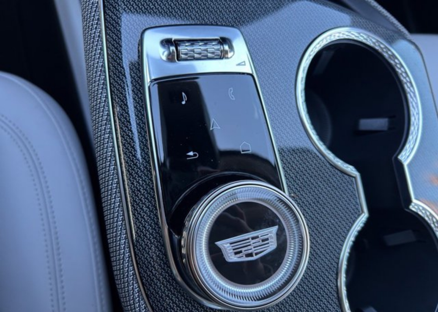 2025 Cadillac OPTIQ Luxury 1 - Photo 42