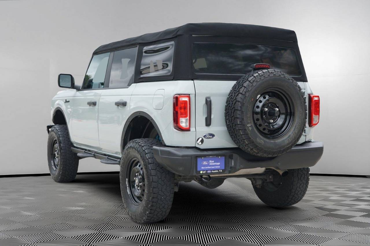 Used 2022 Ford Bronco Black Diamond, photo 6