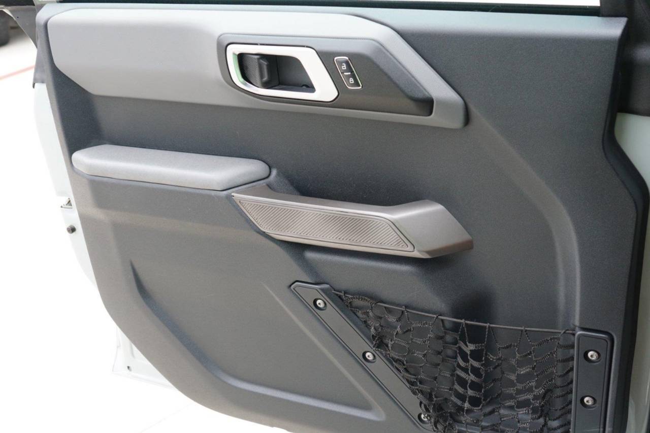 Used 2022 Ford Bronco Black Diamond, photo 18
