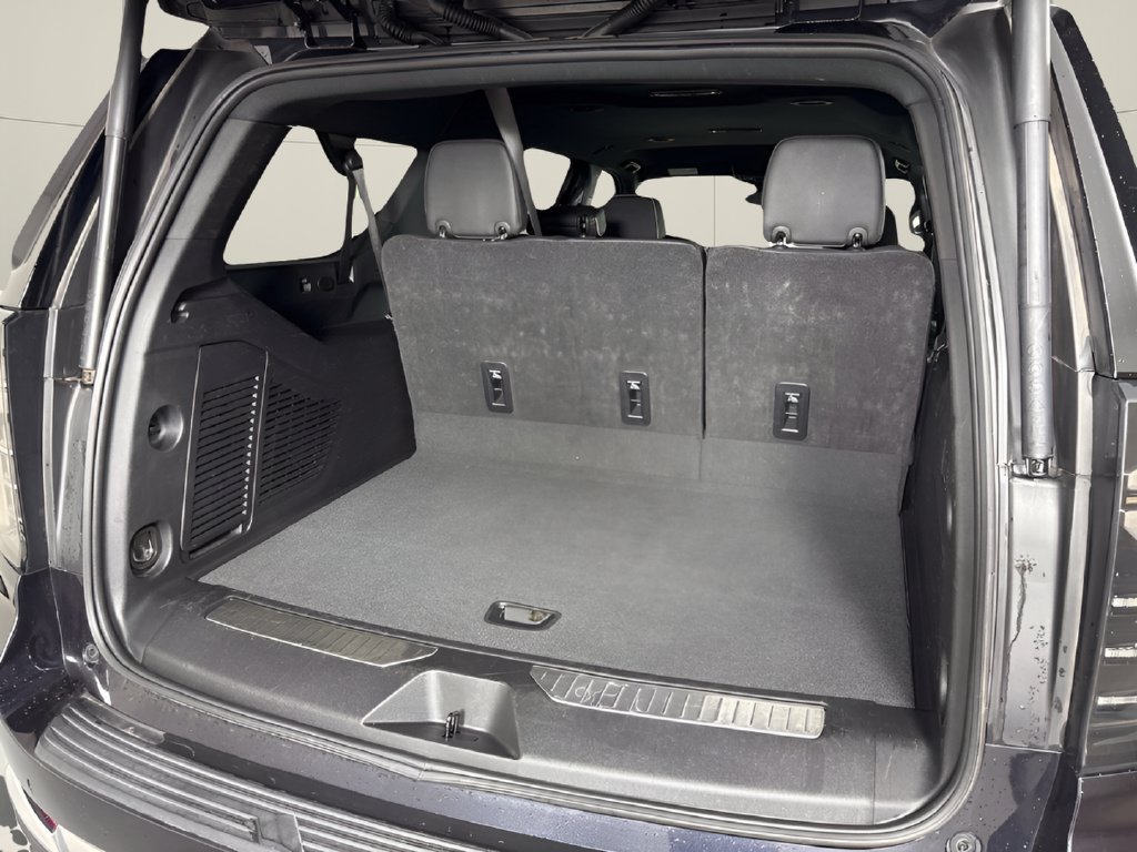 2025 Chevrolet Suburban Premier - Photo 15