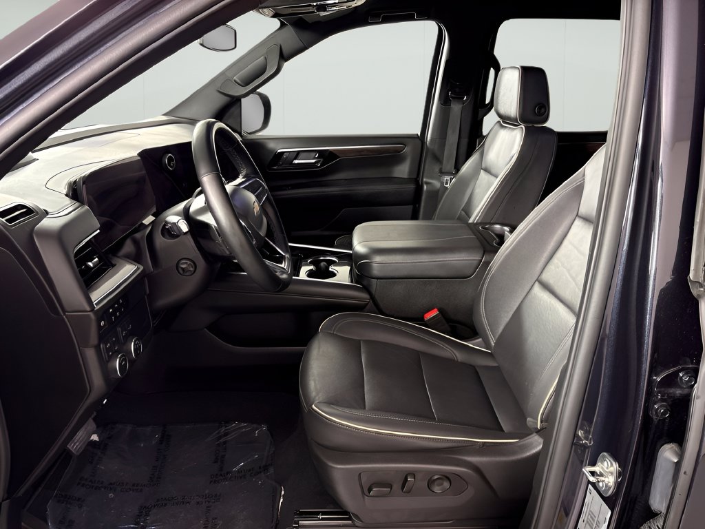 2025 Chevrolet Suburban Premier - Photo 20