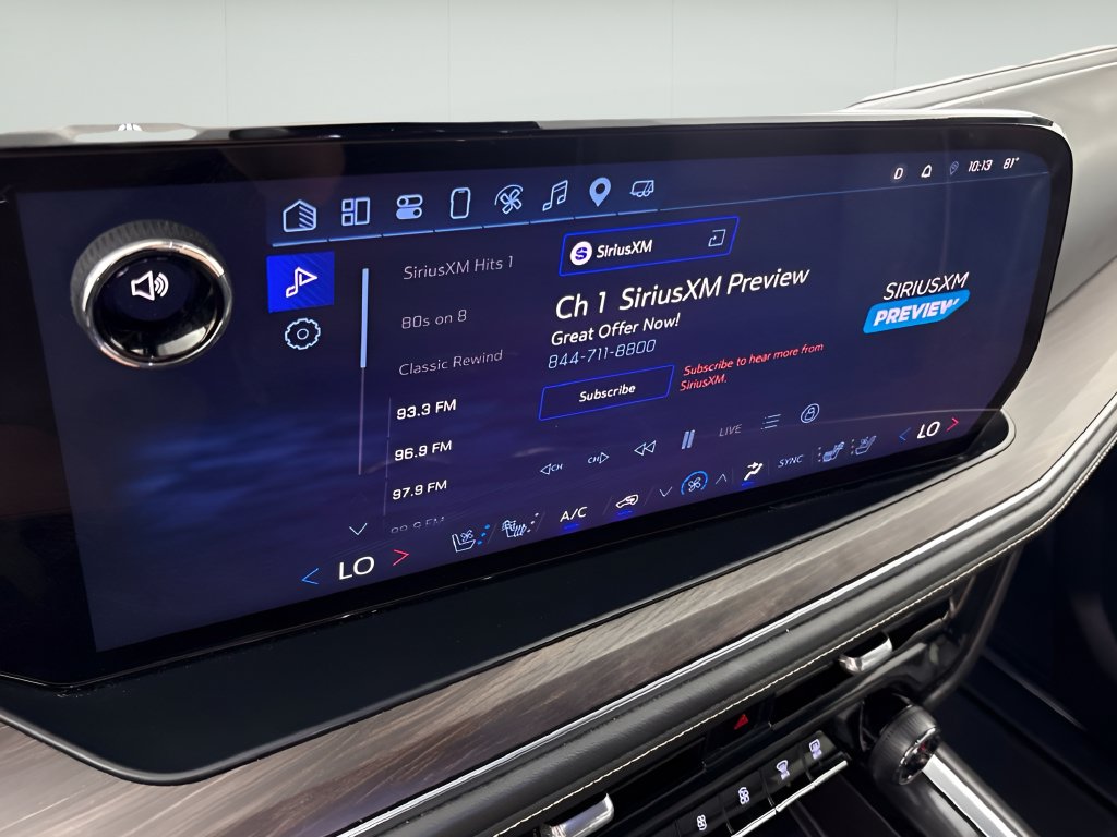 2025 Chevrolet Suburban Premier - Photo 30