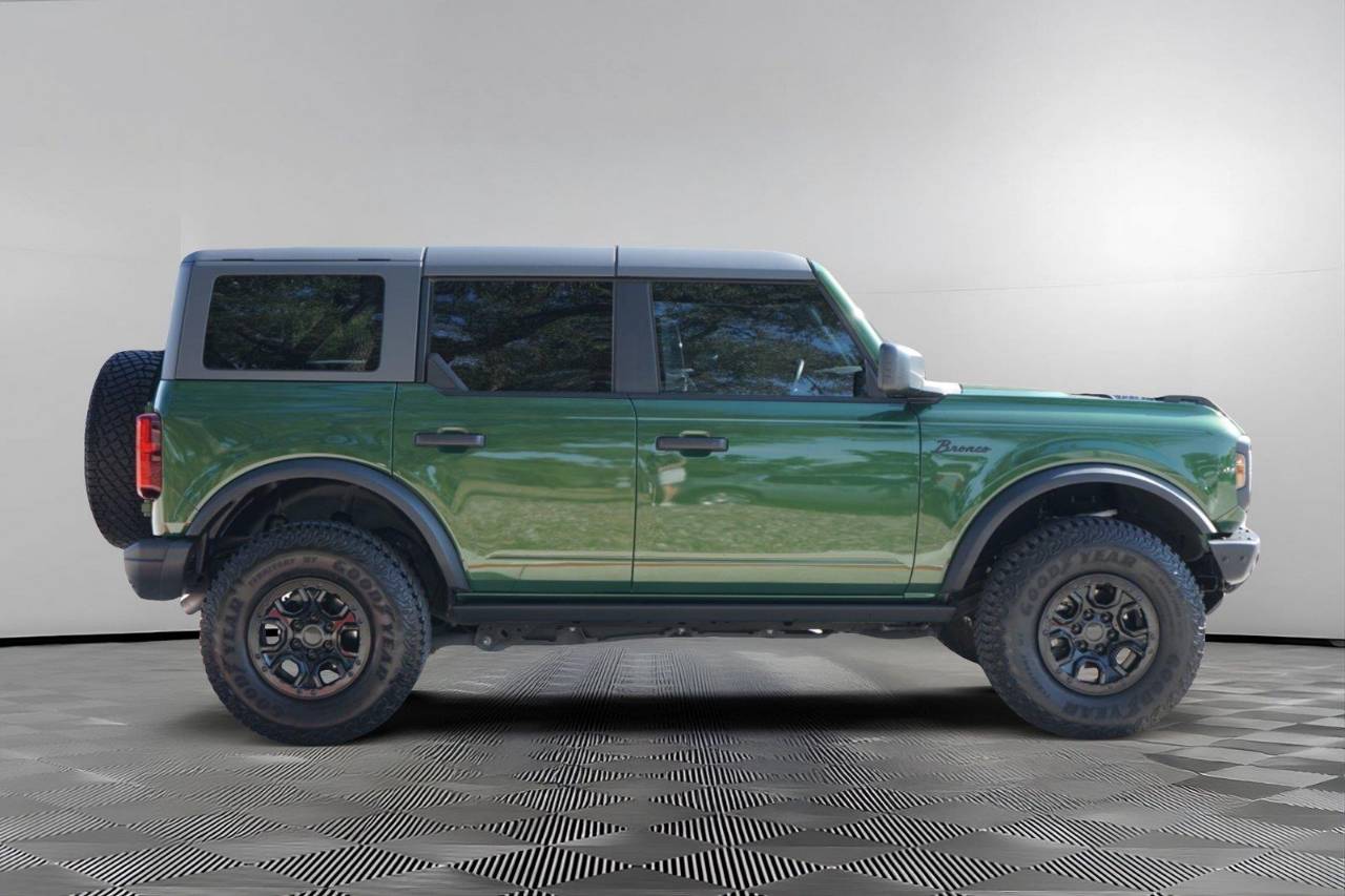 Certified Used 2024 Ford Bronco Black Diamond, photo 4