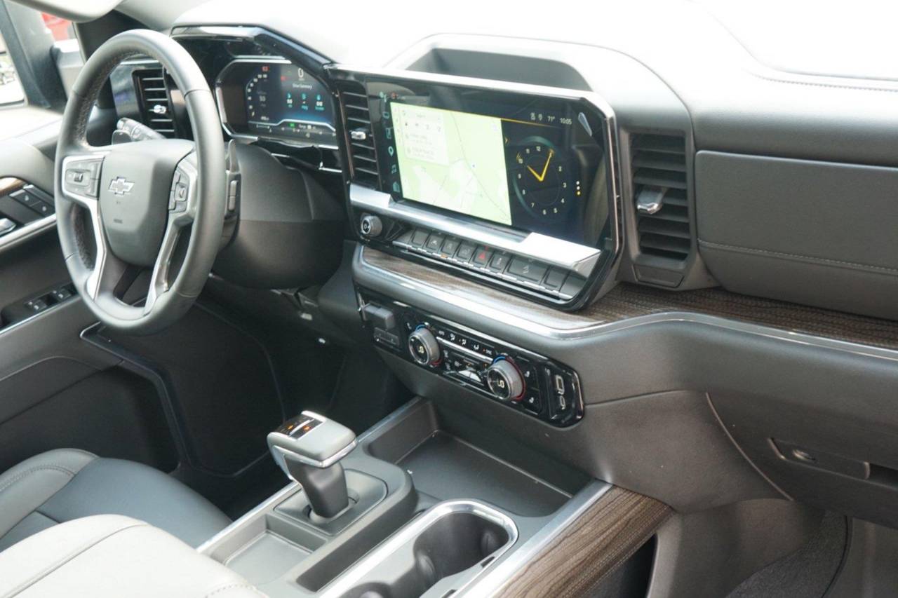 Certified Used 2025 Chevrolet Silverado 1500 RST, photo 28