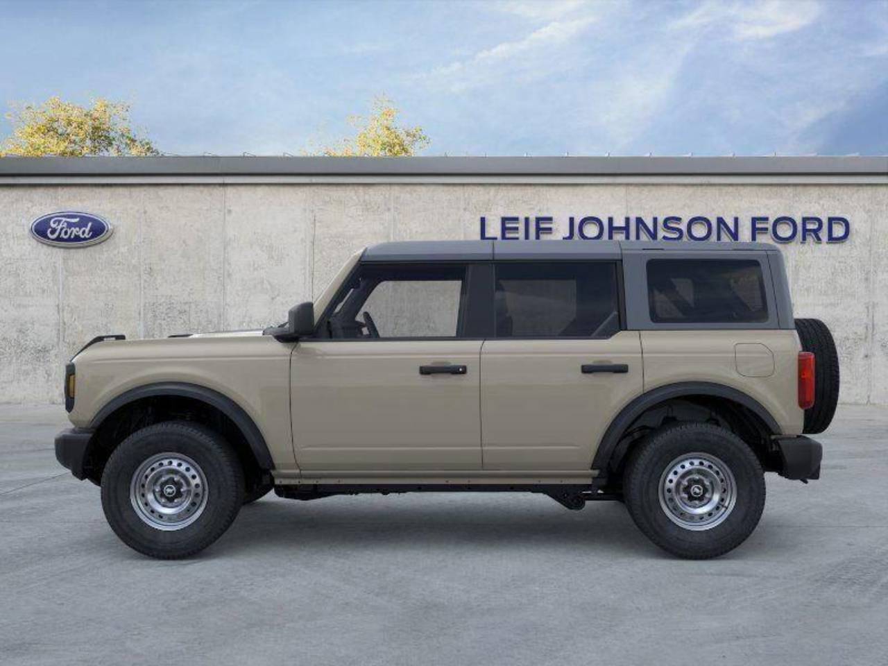 Used 2025 Ford Bronco Base, photo 3