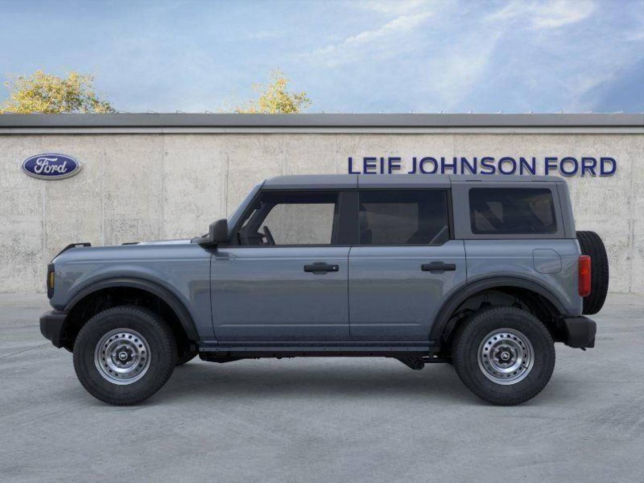 Used 2025 Ford Bronco Base, photo 3