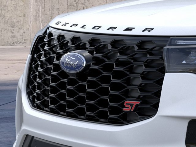2026 Ford Explorer ST - Photo 17