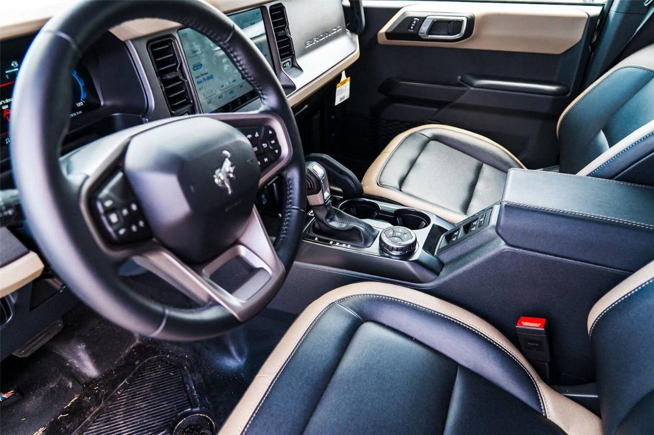 2025 Ford Bronco 4-Door Big Bend - Photo 8