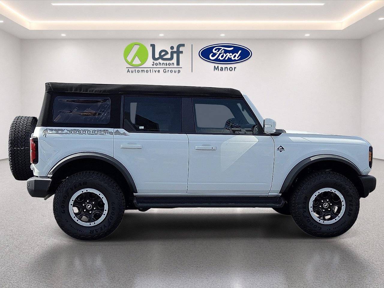 2025 Ford Bronco 4-Door Outer Banks - Photo 9