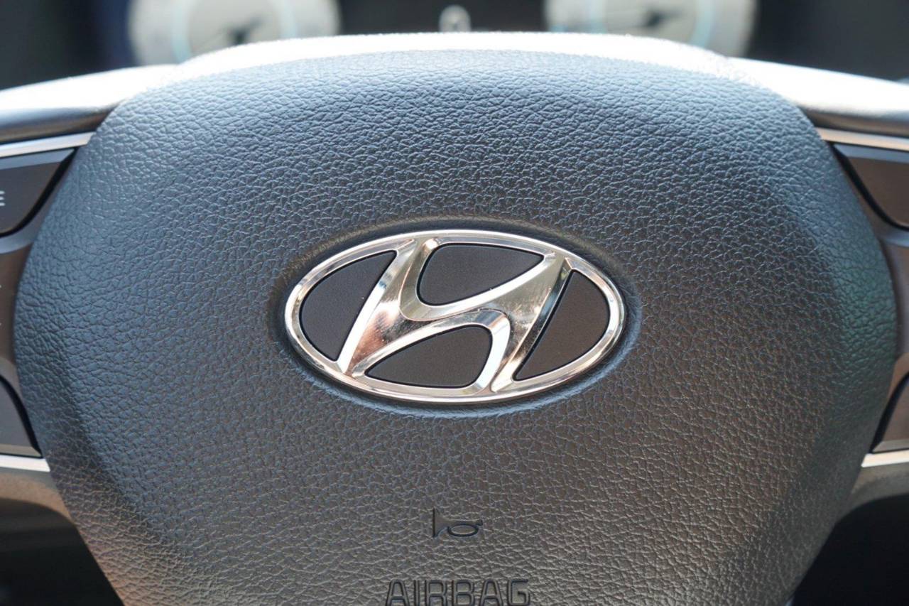 Certified Used 2021 Hyundai Santa Fe Limited, photo 15