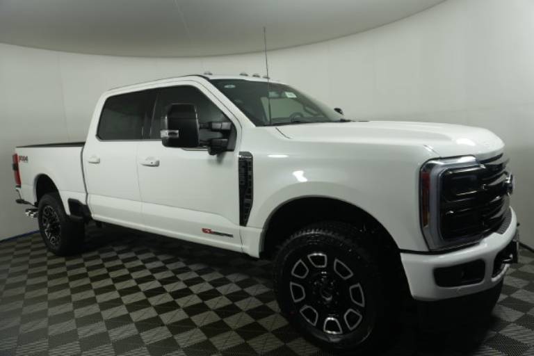2027 Ford Super Duty F-350 SRW Platinum