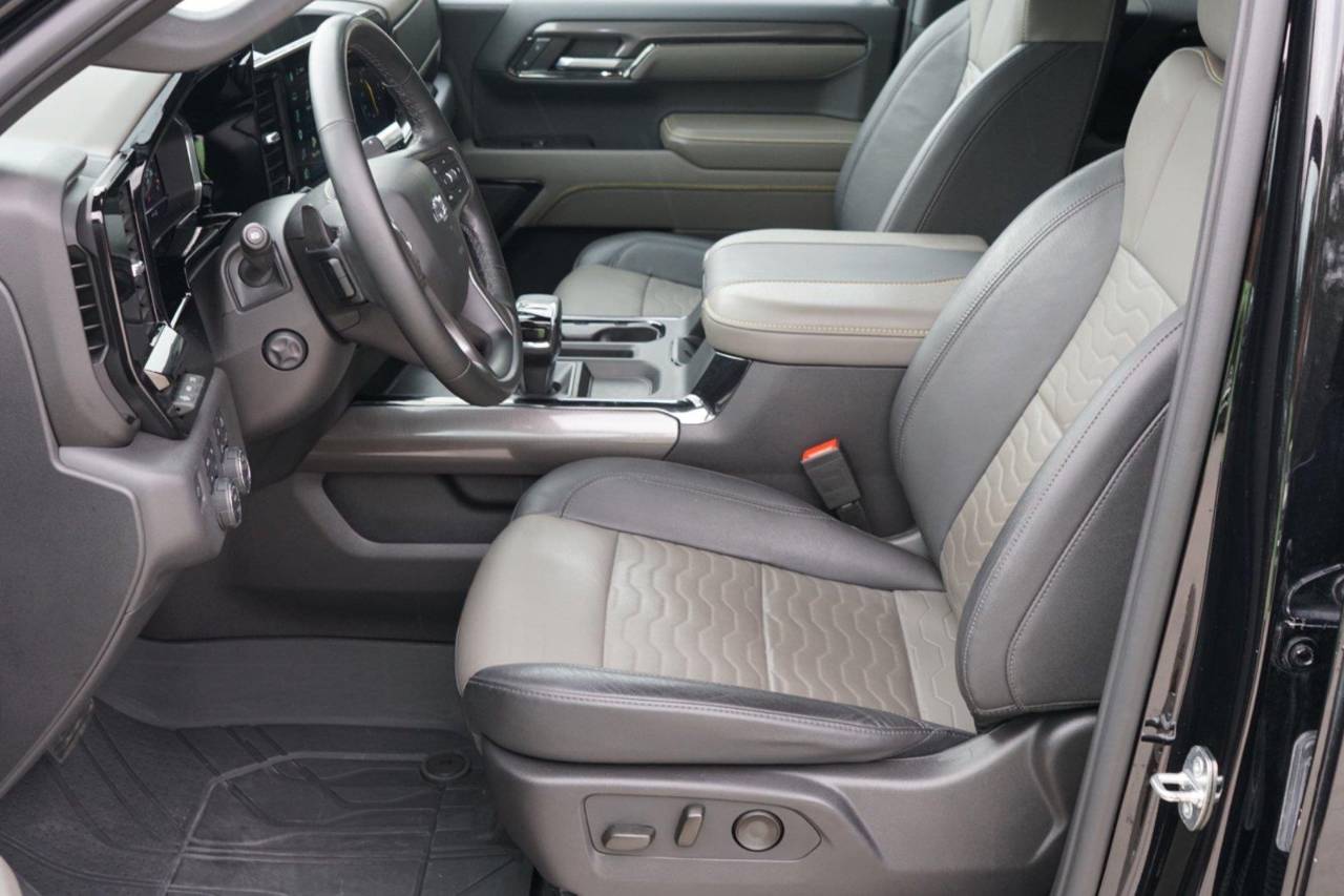 Certified Used 2024 Chevrolet Silverado 1500 ZR2, photo 9