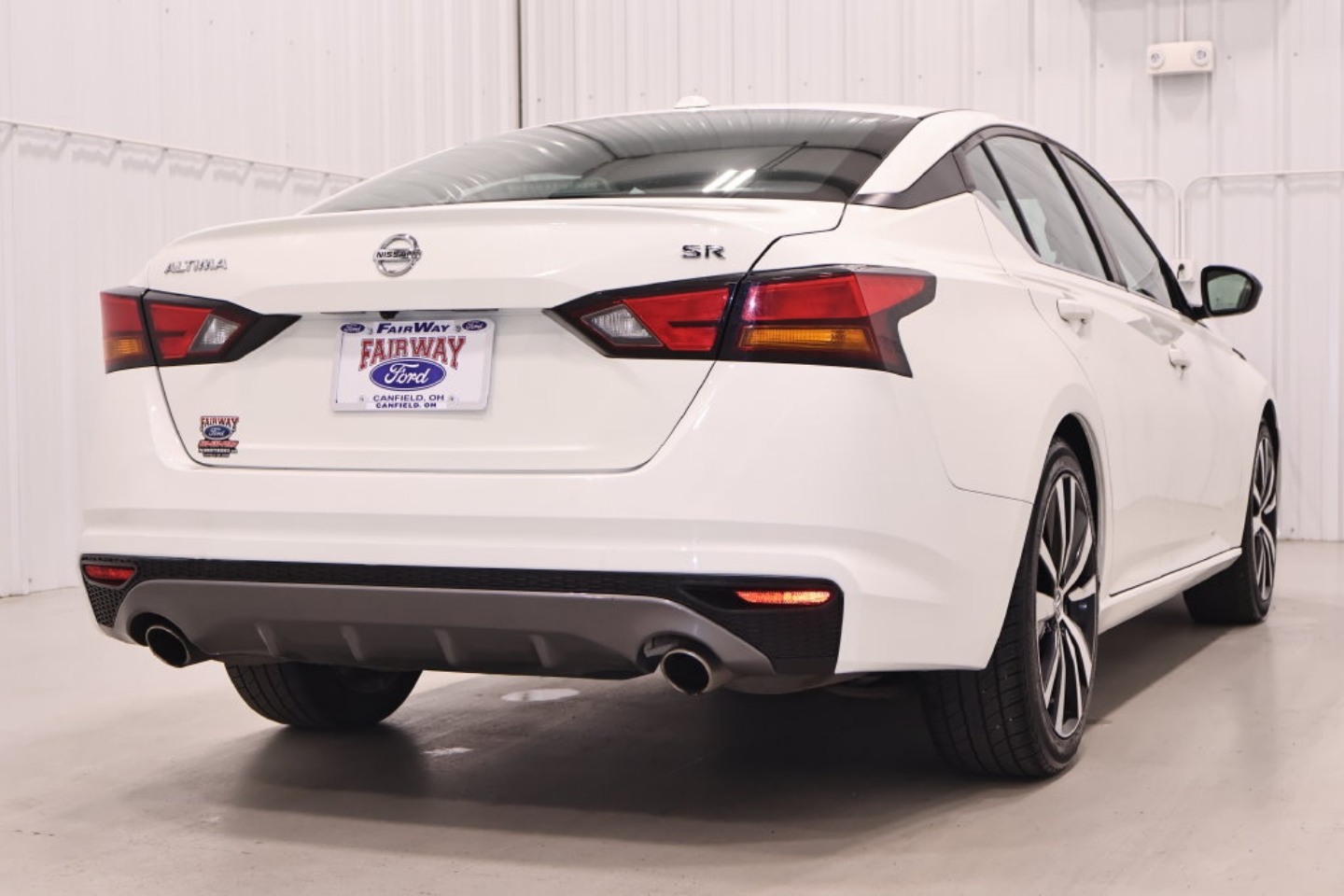 2019 Nissan Altima SR - Photo 8