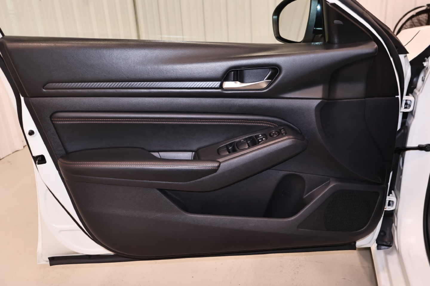 2019 Nissan Altima SR - Photo 9