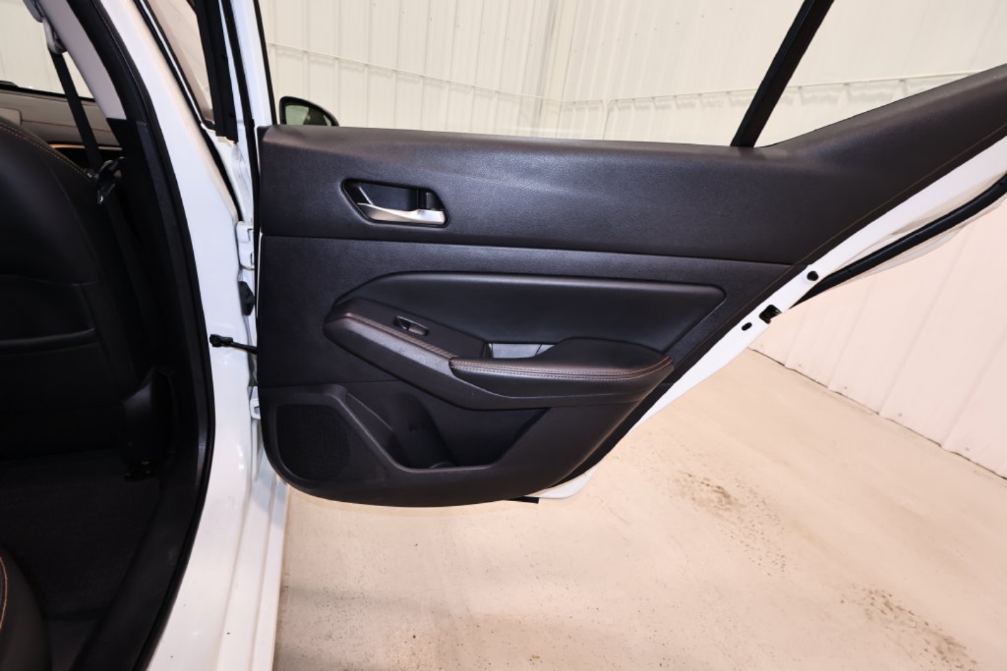 2019 Nissan Altima SR - Photo 15