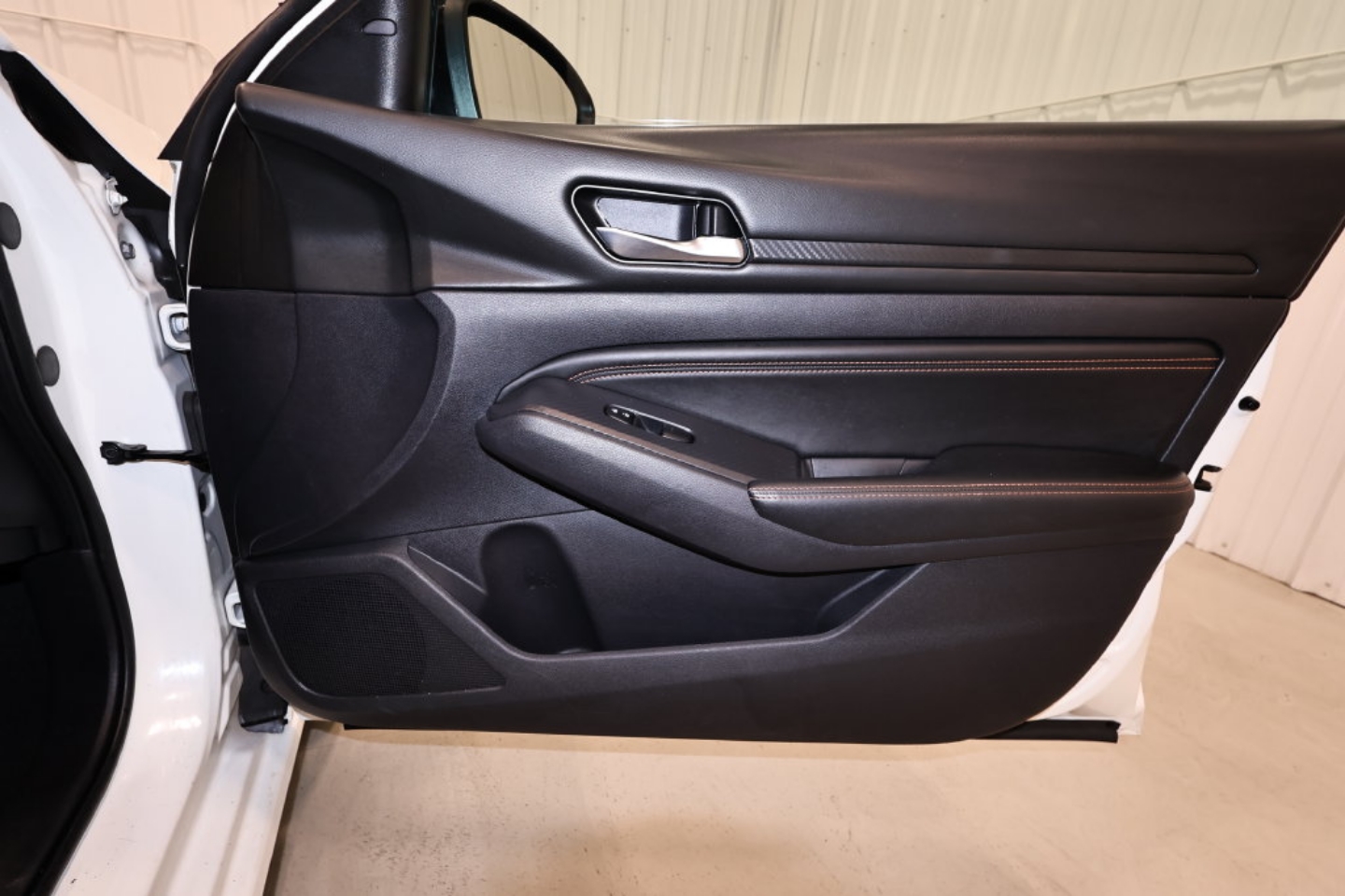 2019 Nissan Altima SR - Photo 17
