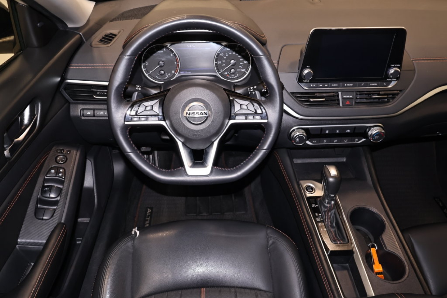 2019 Nissan Altima SR - Photo 18