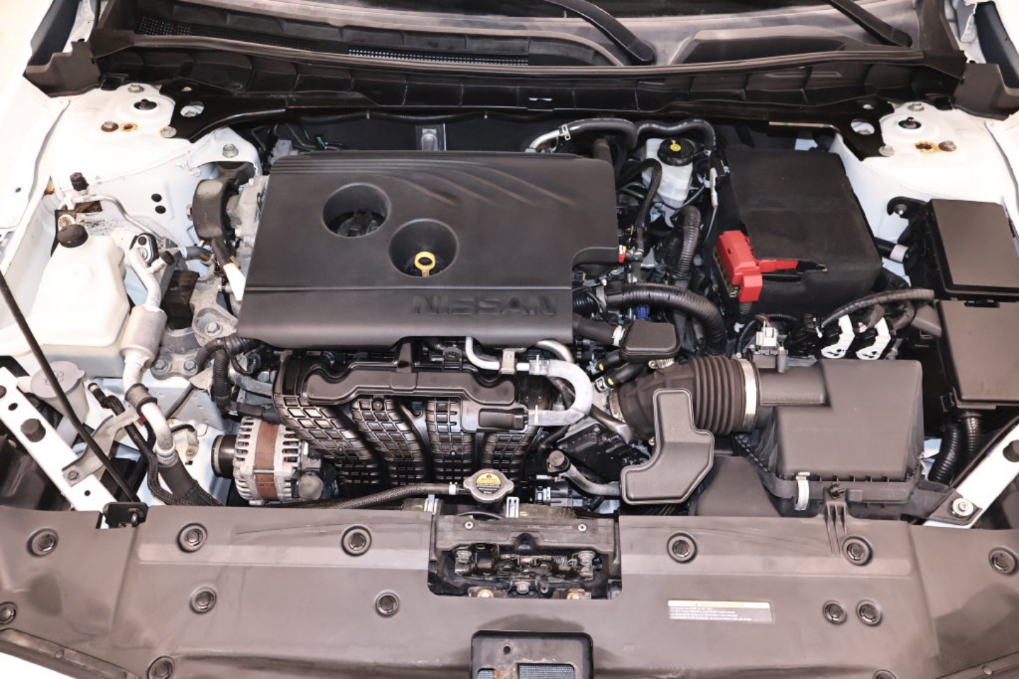 2019 Nissan Altima SR - Photo 29