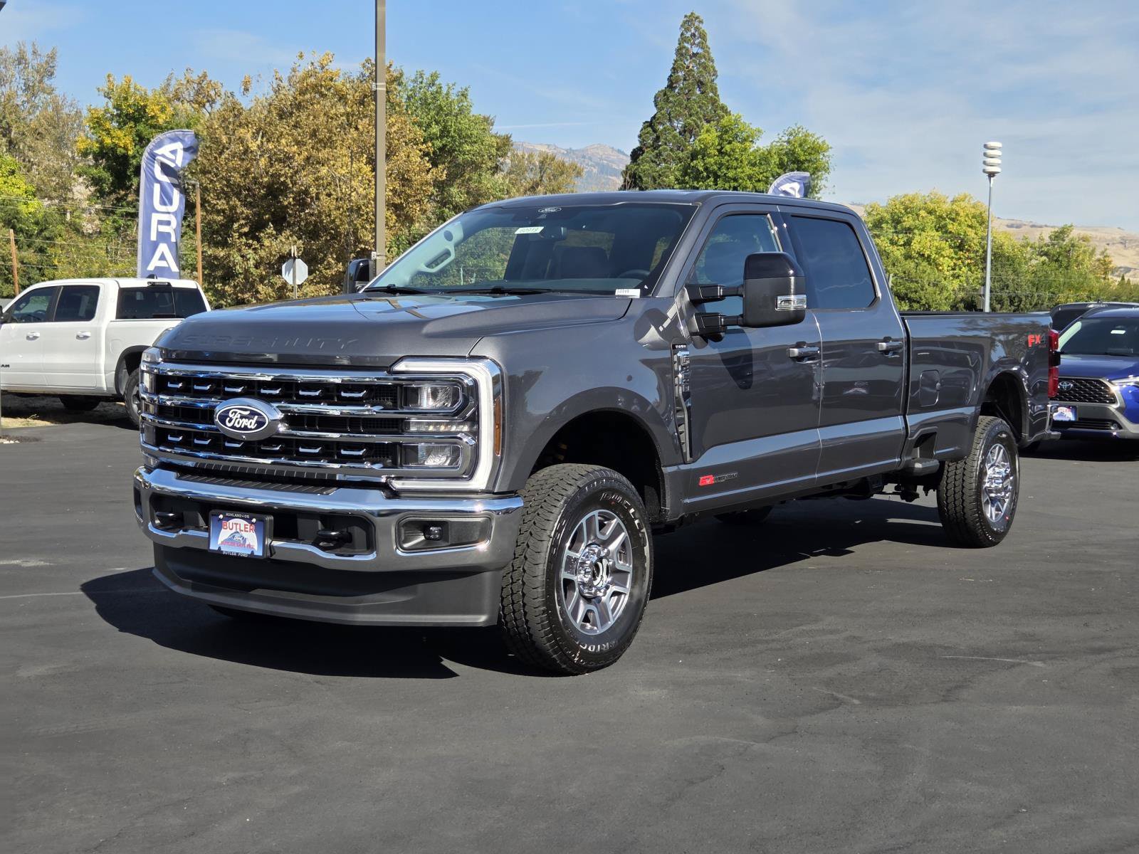 New 2027 Ford Super Duty F-350 SRW LARIAT