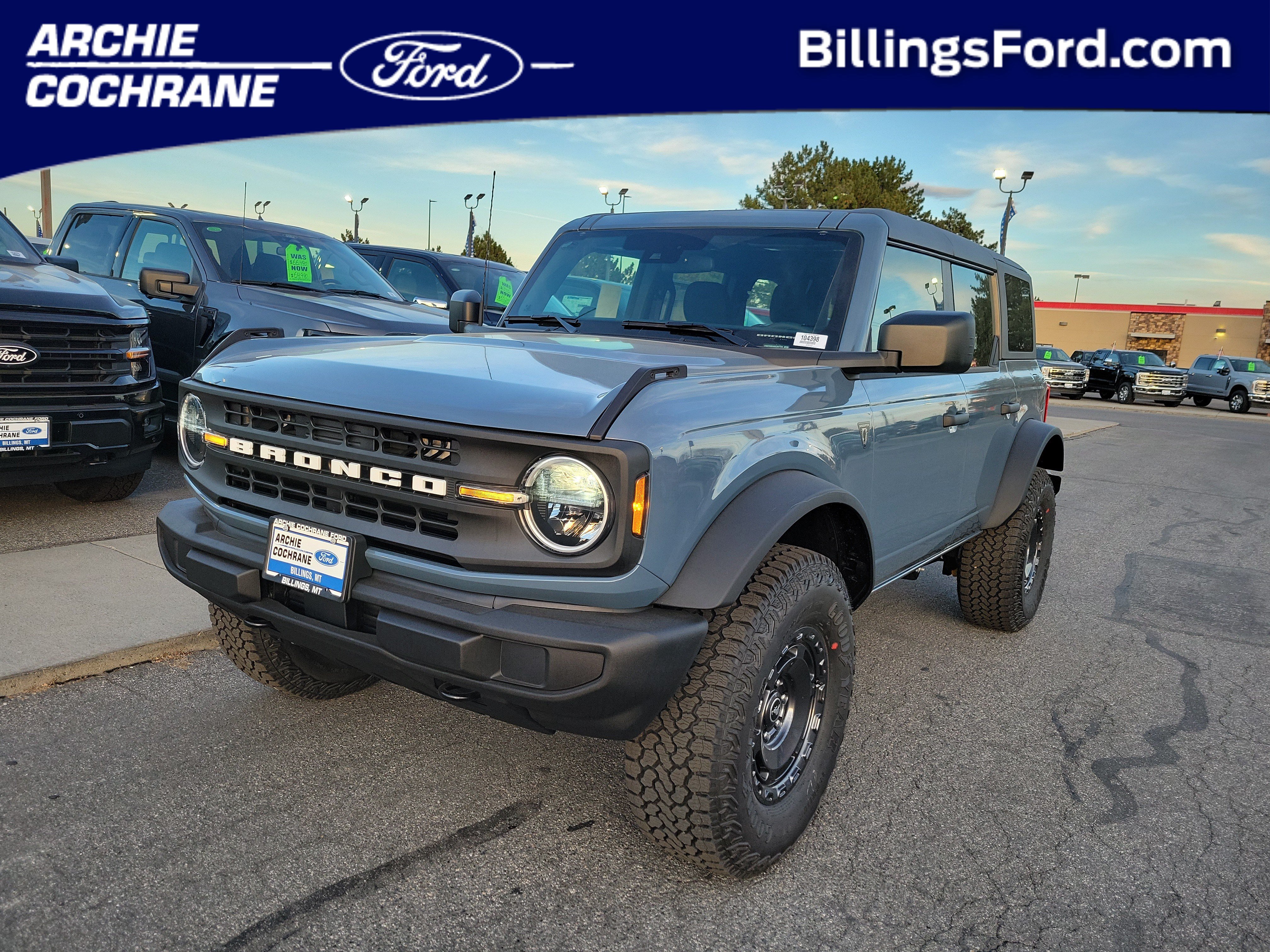 2025 Ford Bronco 4-Door Base