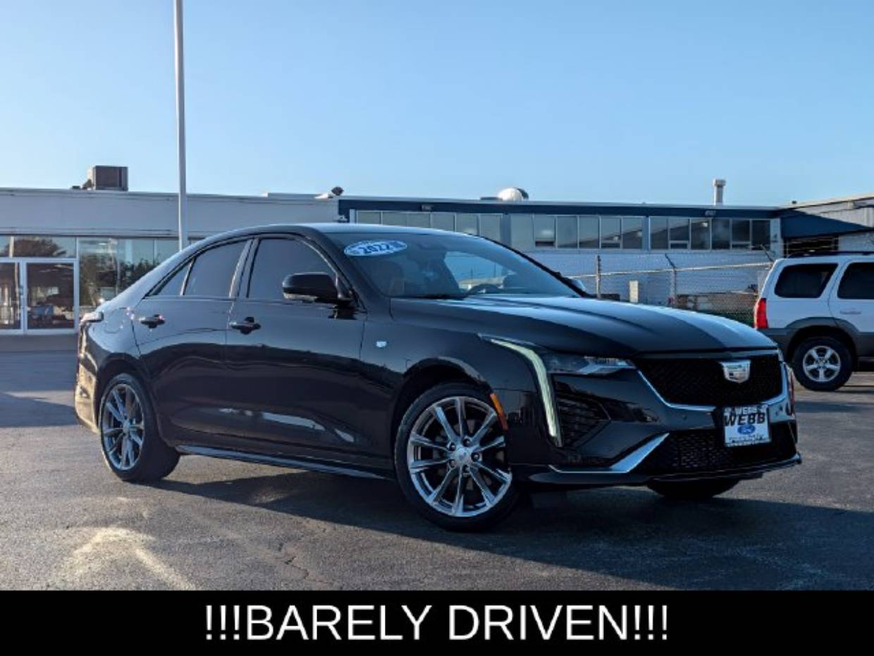 2022 Cadillac CT4