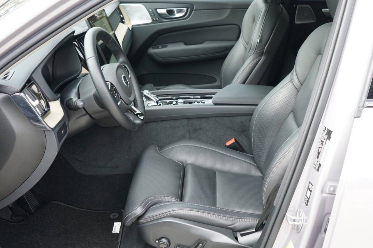 Certified Used 2026 Volvo XC60 Ultra, photo 10