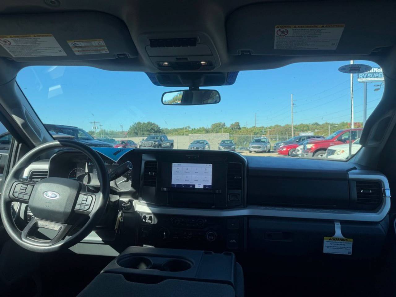 2025 Ford F-350 Super Duty XLT - Photo 10