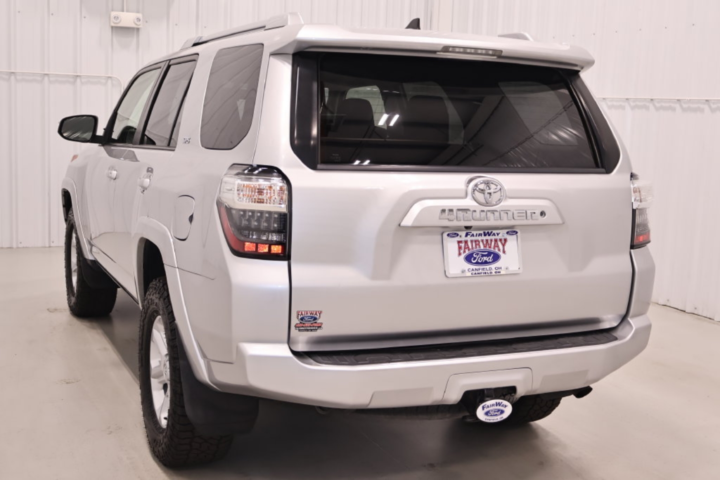 2016 Toyota 4Runner SR5 - Photo 7